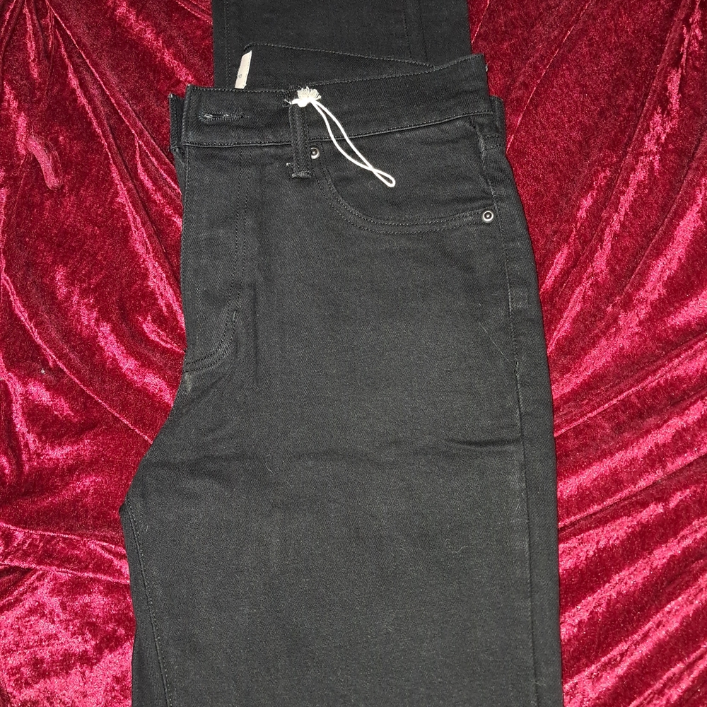 Classic Black Men's Skinny Jeans